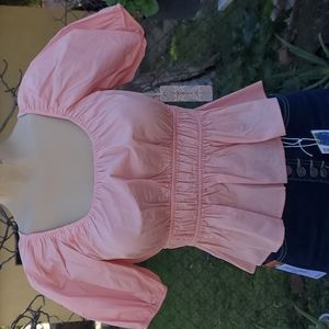 Cute and stretchy pink top